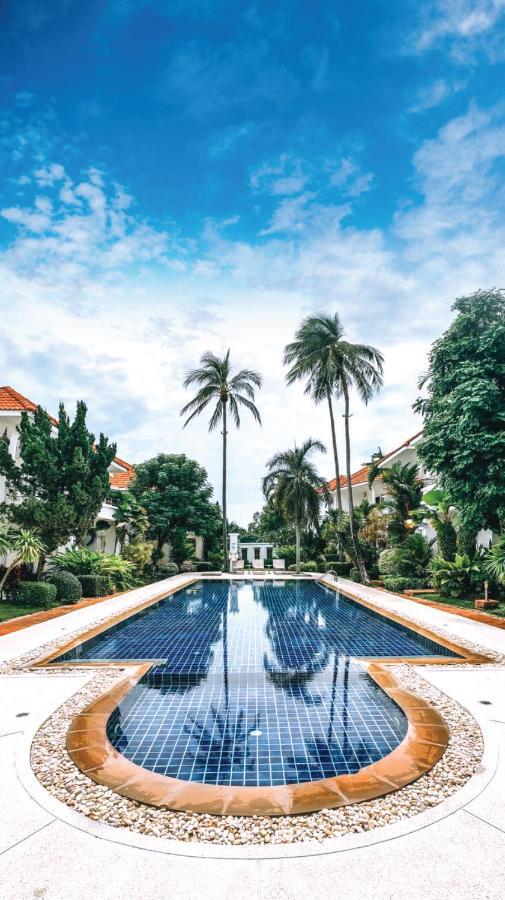 Villa The Gardens à Bang Rak Beach  Extérieur photo
