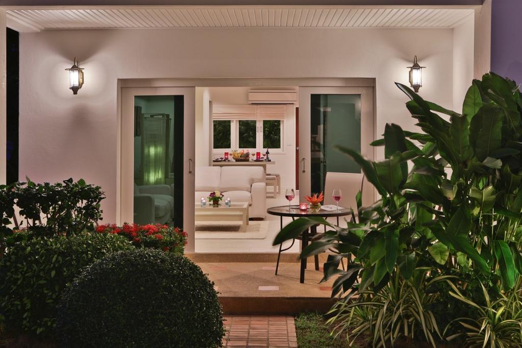 Villa The Gardens à Bang Rak Beach  Extérieur photo